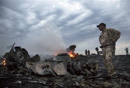 Piden alto al fuego en Ucrania tras caída de avión