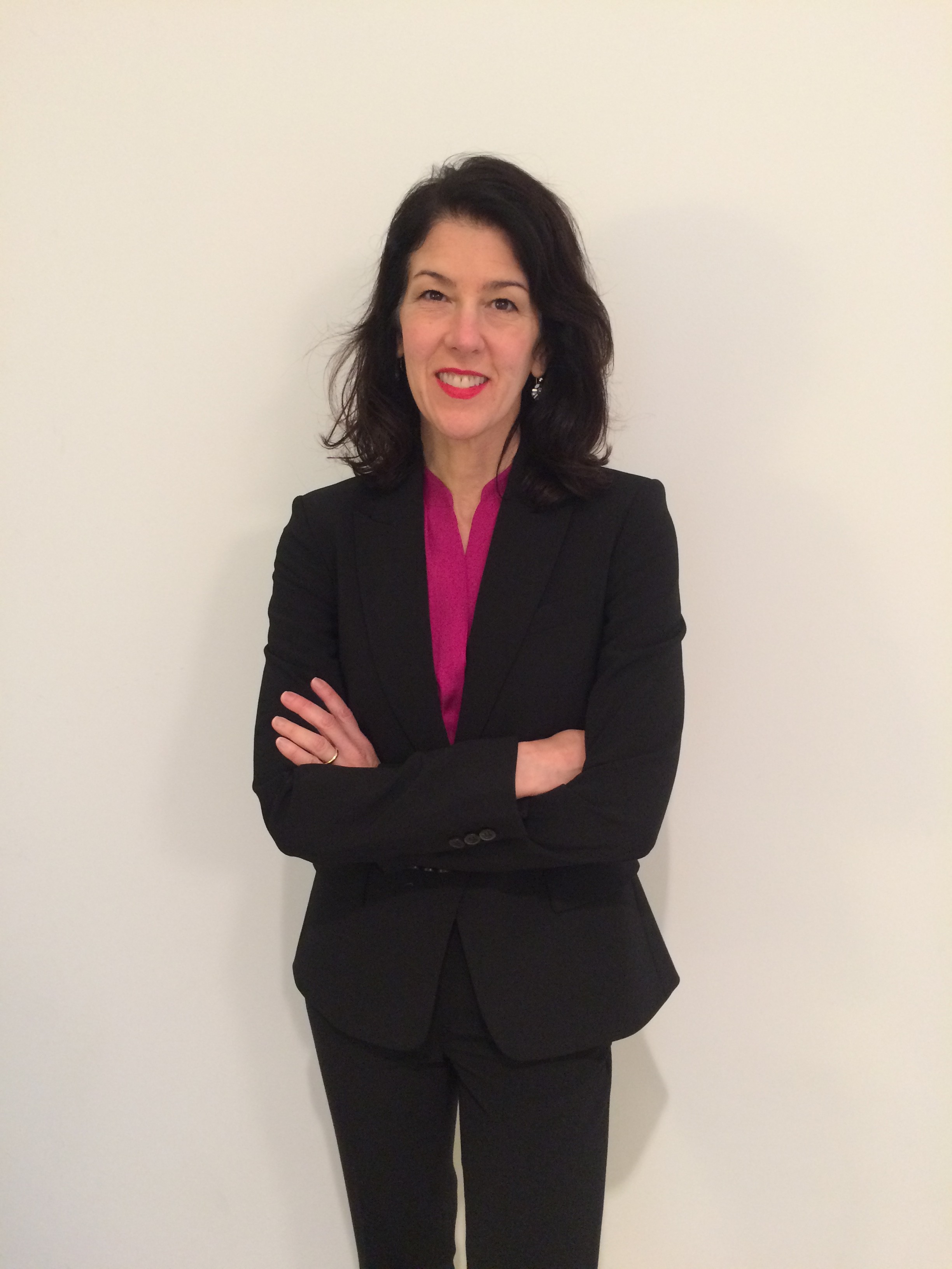 Phoenix Art Museum nombra a Amanda Cruz como nueva directora Phoenix Art Museum nombra a Amanda Cruz como nueva directora