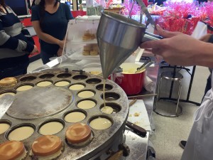 ¿Que tal unos pancakes taiwaneses, un smoothie (batido), de raíz de Taro o Jackfruit o un mofongo hecho con plátanos verdes y chicharrón?. Puedo ver las caras de sorpresa de muchos acostumbrados a no arriesgarse mas allá de su comida tradicional o típica. Foto: Maria Bonilla/Panorama Online