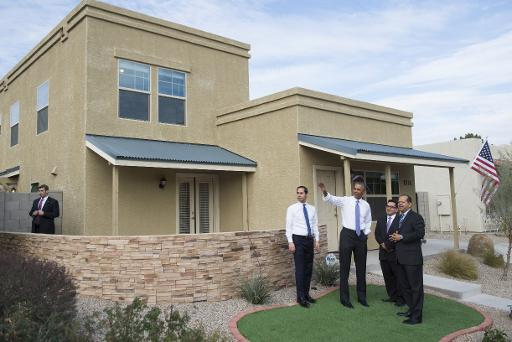 Obama visitó Phoenix para hablar de la mejora en el sector económico e hipotecario Obama visitó Phoenix para hablar de la mejora en el sector económico e hipotecario
