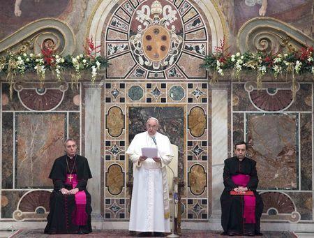 El Papa insta a los líderes musulmanes a condenar la violencia religiosa El Papa insta a los líderes musulmanes a condenar la violencia religiosa