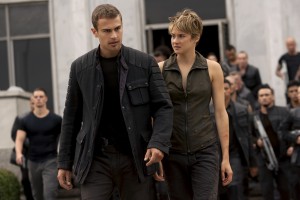 Nuevamente Shailene Woodley, quien interpreta a la heroína de la historia, Tris, demuestra su fuerza escénica y se solidifica en su interpretación de una joven-adulta. Foto cortesía de Liongate Publicity/Panorma Online