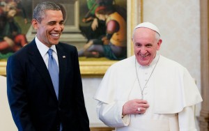 El papa Francisco realizará una histórica visita a Estados Unidos este año, coronando así una lenta pero firme aproximación entre Washington y el Vaticano. El 24 de septiembre, Francisco se convertirá en el primer papa en hablar ante el Congreso de Estados Unidos, un hecho que subraya la popularidad que el pontífice ha alcanzado en el país. Francisco hablará en una infrecuente sesión plenaria de ambas cámaras.