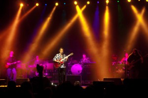 Además de la excelente opción musical, MMMF es el único festival de su clase en Arizona, 100% sin motivos de lucro, diseñado para promover tres elementos: participación comunitaria y corporativa, y beneficencia. Todas las ganancias del evento son distribuidas entre dos agencias locales sin fines de lucro: la Fundación del Hospital de los Niños de Phoenix y el Centro UMOM New Day. Foto/ Jon Goodall/Panorama Online