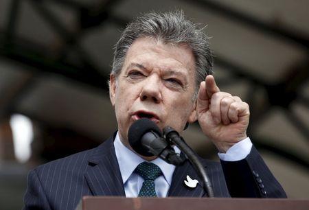 Colombia suspende bombardeos contra las FARC y dinamiza el proceso de paz Colombia suspende bombardeos contra las FARC y dinamiza el proceso de paz