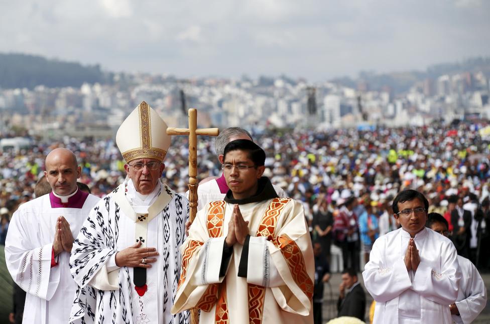 Papa Francisco llama a la unidad de Latinoamérica para ayudar a los más necesitados Papa Francisco llama a la unidad de Latinoamérica para ayudar a los más necesitados