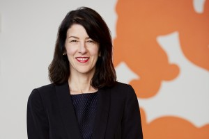 Amada Cruz, una cubana con ideas frescas y con un amplio conocimiento de las artes y los artistas, poseedora de una gran determinación para promover las obras y sus creadores, asumió el cargo de Directora de Phoenix Art Museum, el 1 de febrero de 2015, luego de un exhaustivo proceso de selección donde ella fue la escogida por su solida experiencia. Foto: PAM/Sullivan
