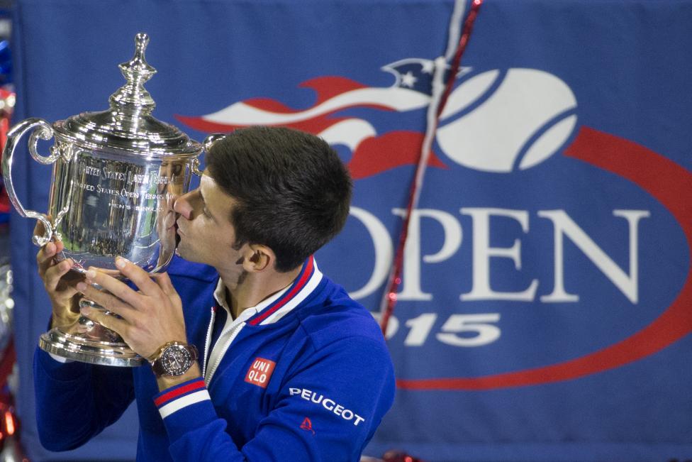 Djokovic vence a Federer, gana por segunda vez el Abierto de EEUU Djokovic vence a Federer, gana por segunda vez el Abierto de EEUU