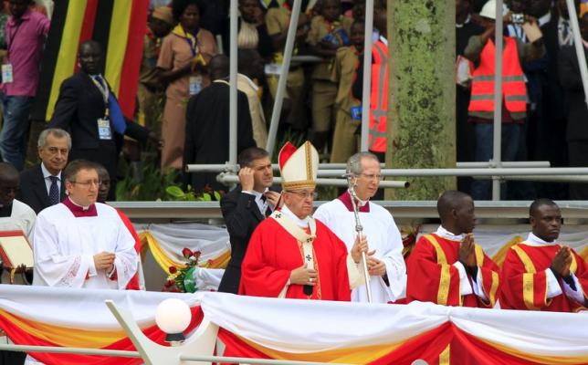 Papa Francisco celebra a los mártires en Uganda Papa Francisco celebra a los mártires en Uganda