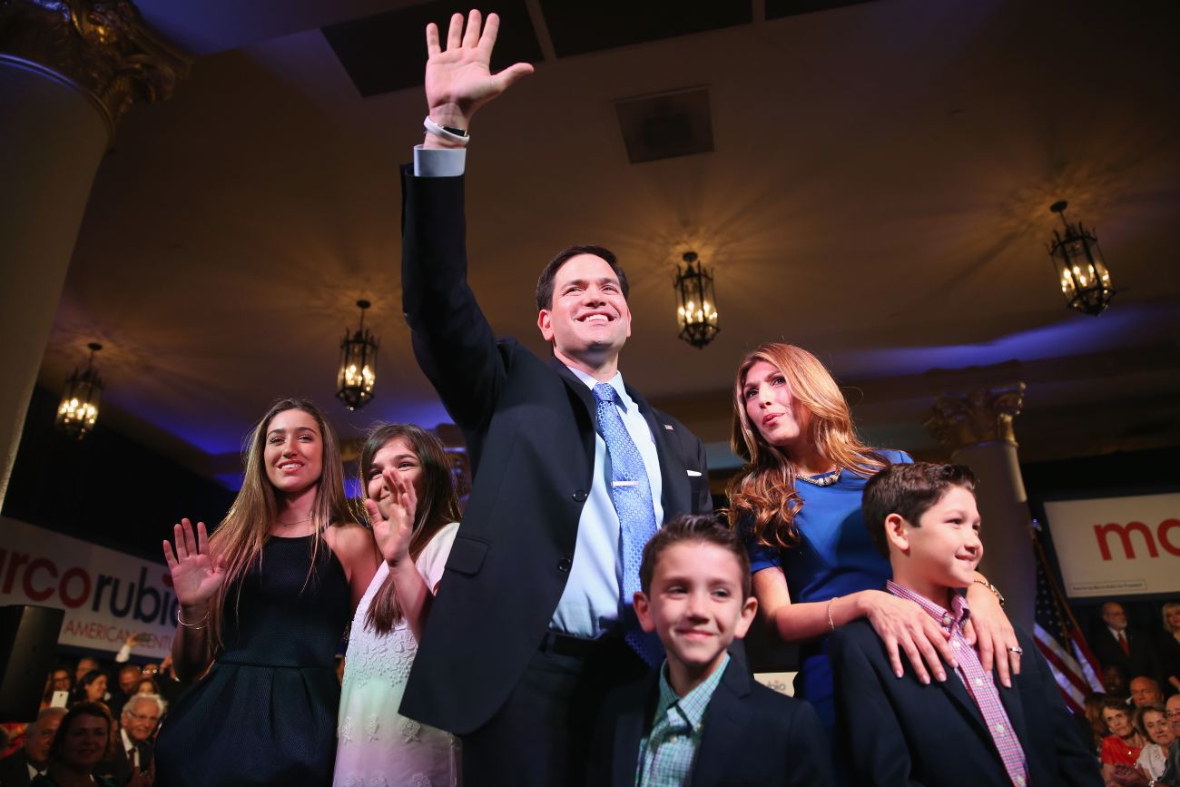 Republicano Rubio presenta proyecto en Senado EEUU para frenar beneficios a inmigrantes cubanos Republicano Rubio presenta proyecto en Senado EEUU para frenar beneficios a inmigrantes cubanos