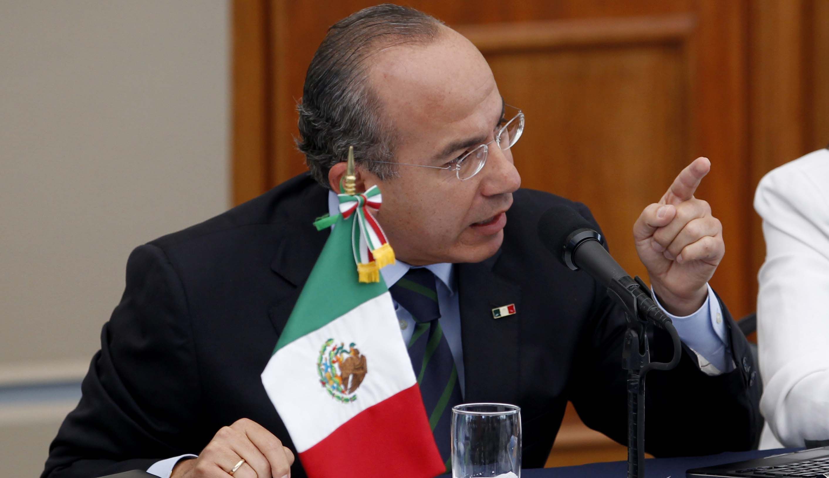 Discurso de Trump es igual al de Hitler, dice expresidente mexicano Calderón