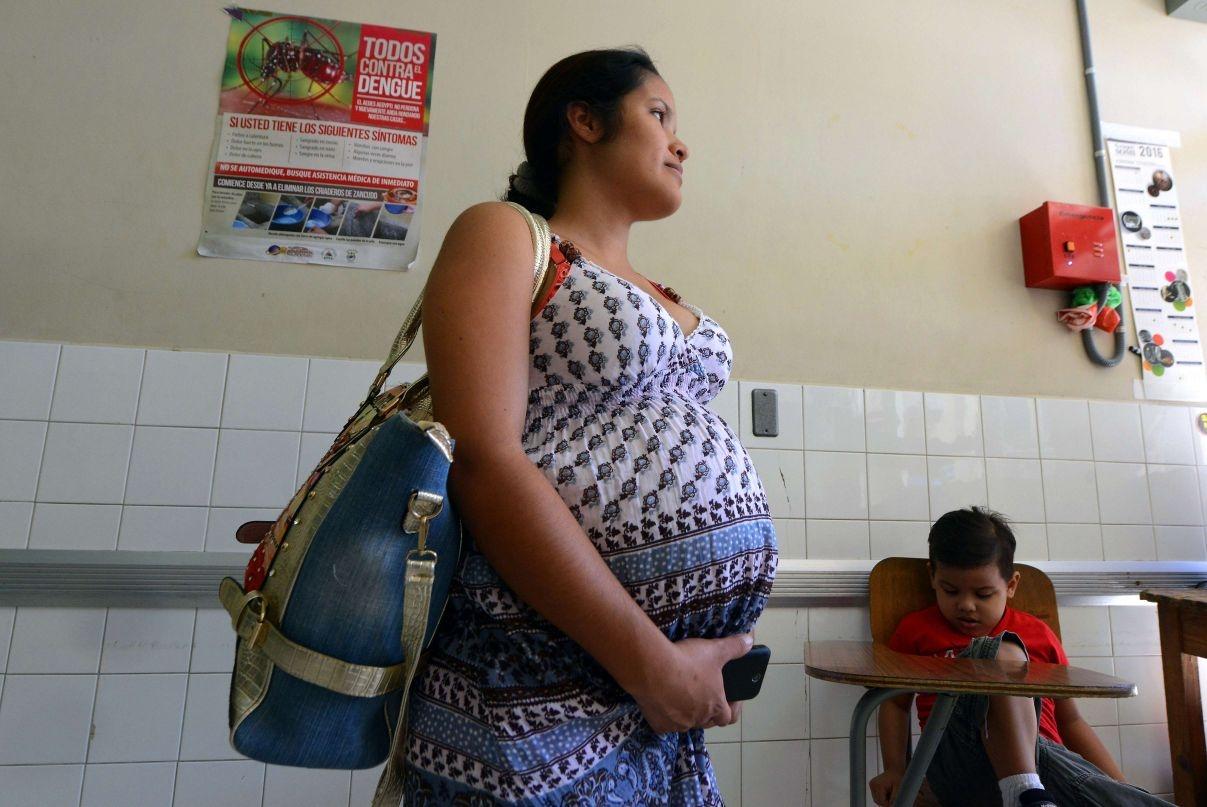 Científicos descubren virus de Zika en saliva y orina; EEUU amplía guías para embarazadas Científicos descubren virus de Zika en saliva y orina; EEUU amplía guías para embarazadas