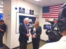 Durante el mitin de campaña llevado a cabo hace unas semanas en las oficinas del Senador McCain en Phoenix, durante la entrevista con Panorama Online, este también destacó su excelente relación con las pequeñas y grandes empresas del sector hispano. Foto: Maria Bonilla/Panorama Online