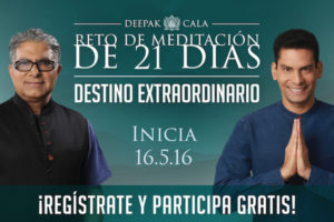 Según Deepak Chopra entre los beneficios que ofrece la meditación, están el poder manejar el estrés, mejora la función cerebral y aumenta la creatividad, entre muchos otros beneficios