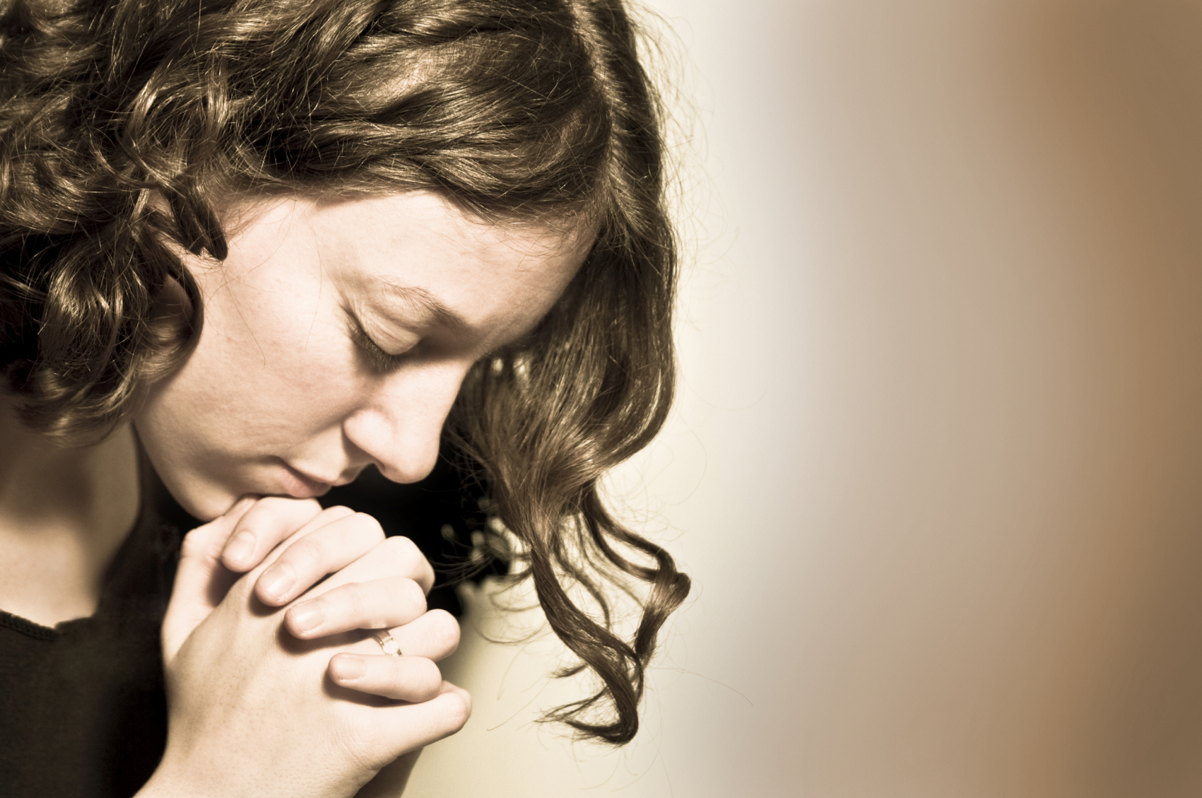 Las mujeres que asisten con regularidad a servicios religiosos tienen mejor salud y vivirán más según estudio