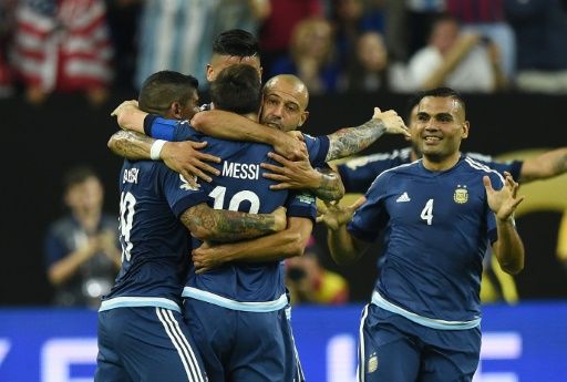 Messi rompe récord de Batistuta en selección argentina con golazo de tiro libre ante EEUU Messi rompe récord de Batistuta en selección argentina con golazo de tiro libre ante EEUU