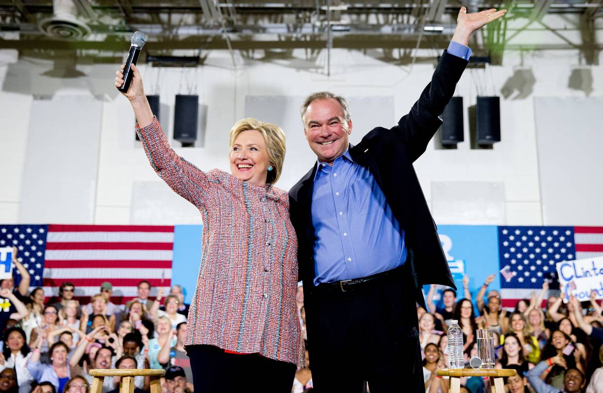 Clinton anuncia a senador Kaine como compañero de fórmula