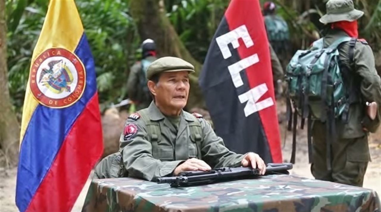 En Colombia, el líder del ELN quiere un proceso de paz diferente al de la FARC En Colombia, el líder del ELN quiere un proceso de paz diferente al de la FARC
