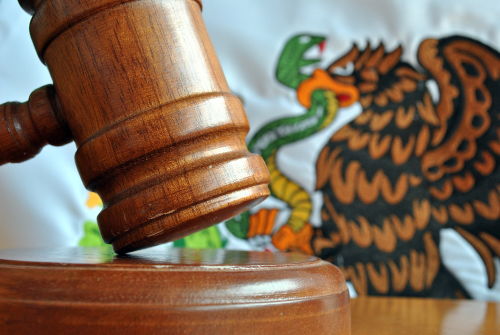 México enfrenta el reto de implementar los Juicios Orales dentro de su sistema judicial México enfrenta el reto de implementar los Juicios Orales dentro de su sistema judicial