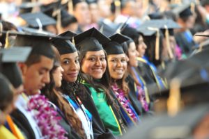 Latinos edu