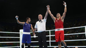 Rodríguez, de 22 años, valoró inmensamente esa presea después de perder por decisión unánime su combate de semifinales ante el uzbeco Bektemir Melikuziev en la división de los pesos medianos (menos 75 kilogramos). "La verdad que ha sido mucho sacrificio llegar a la selección (de boxeo); hemos pasado momentos difíciles", dijo el mexicano tras el revés. "Eso le da mucho más sabor a esta medalla".