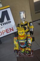 ¿Que tienen en común la codificación de un robot y el diseño de un coche solar? Todos ellos son proyectos de salones de clase financiados con mini-becas STEM de APS y Phoenix Suns. Foto: Maria Bonilla/Panorama online