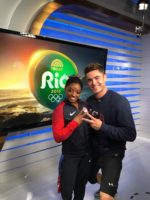 Zan Efron y SImone biles 2