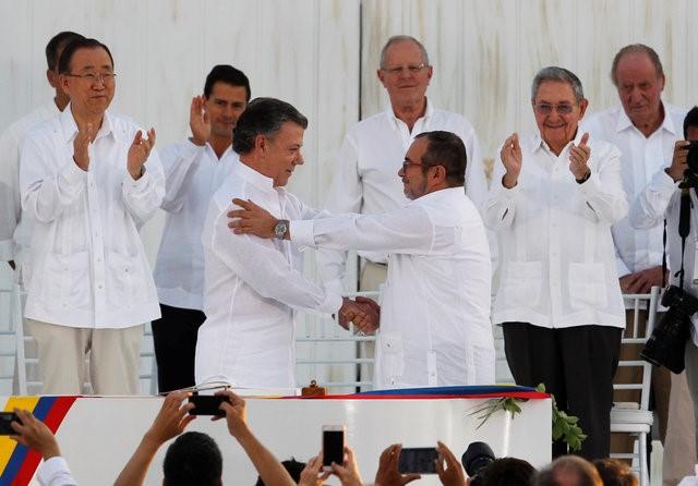 Colombia sella la paz con las FARC y acaba con medio siglo de conflicto interno