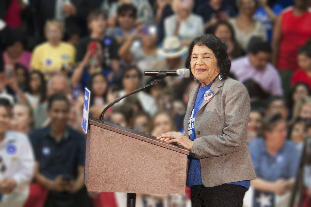 Líder de los derechos de los inmigrantes Dolores Huertas da su apoyo a Ann Kirkpatrick