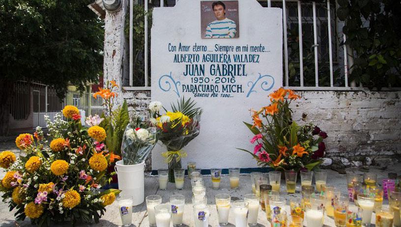 Juan Gabriel será despedido con misa y velada en Ciudad Juárez Juan Gabriel será despedido con misa y velada en Ciudad Juárez