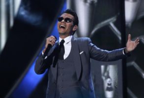 Latin Recording Academy person of the year Marc Anthony performs a medley of his hits at the 17th Annual Latin Grammy Awards in Las Vegas, Nevada. REUTERS/Mario Anzuoni
