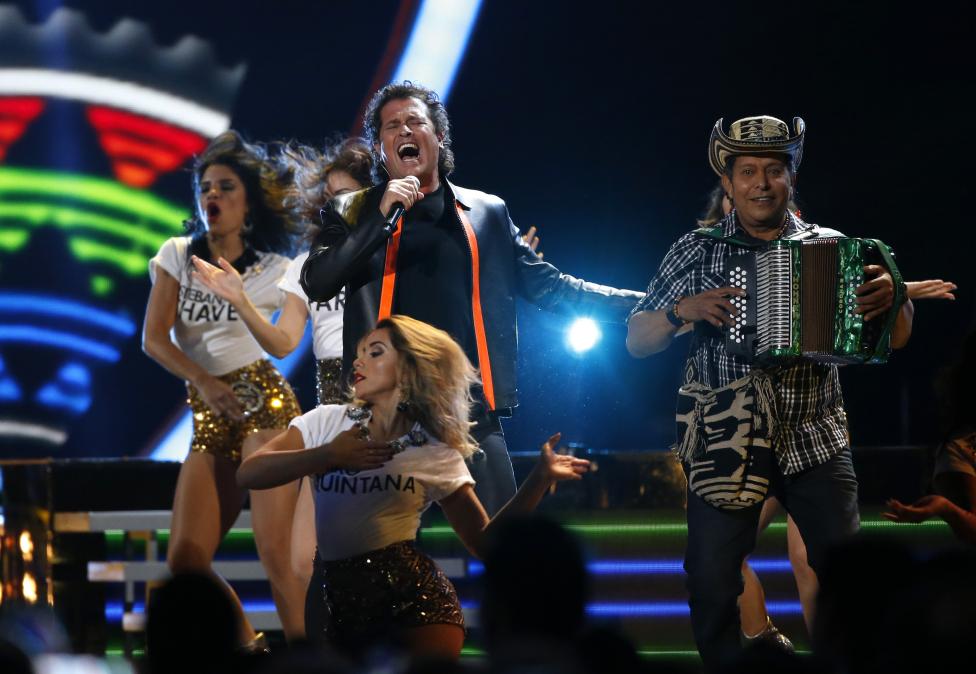 Latin Grammy 2016: Artistas envían mensaje de unión y esperanza a través de la música Latin Grammy 2016: Artistas envían mensaje de unión y esperanza a través de la música