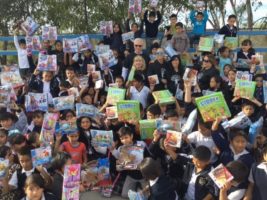 Justo a tiempo para las fiestas, se entregaron más de 18.000 juguetes a niños humildes en Tijuana, México, a través de la iniciativa global "Movimiento del Juguete"