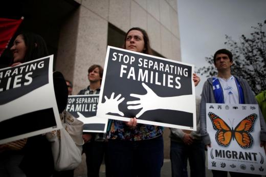 Detienen a cientos de inmigrantes indocumentados en EEUU Detienen a cientos de inmigrantes indocumentados en EEUU