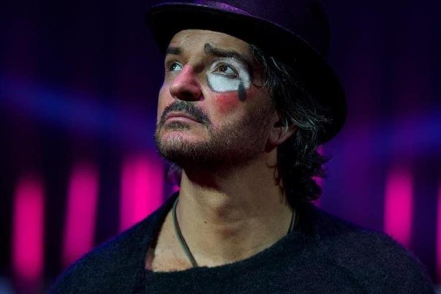 Arjona lanza “Circo Soledad” una producción que va de la balada al rock Arjona lanza “Circo Soledad” una producción que va de la balada al rock