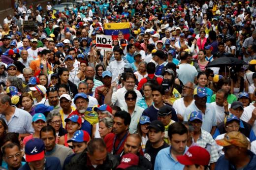 Oposición busca inundar calles de Venezuela en protesta contra presidente Maduro Oposición busca inundar calles de Venezuela en protesta contra presidente Maduro