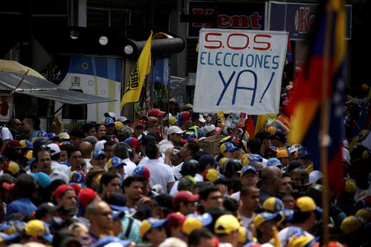 Oposición venezolana vuelve a las calles para protestar contra Maduro Oposición venezolana vuelve a las calles para protestar contra Maduro
