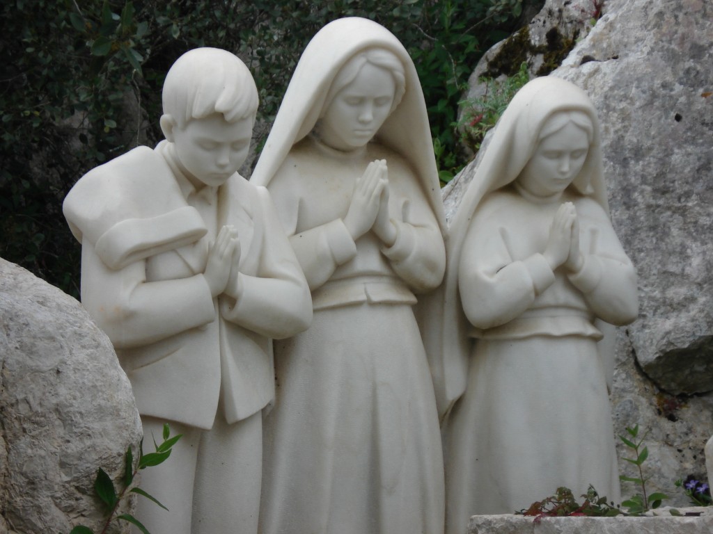 Papa prepara canonización de niños portugueses por visiones de Virgen de Fátima Papa prepara canonización de niños portugueses por visiones de Virgen de Fátima