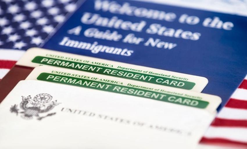 Rediseñan formulario para solicitar “Green Card” Rediseñan formulario para solicitar “Green Card”