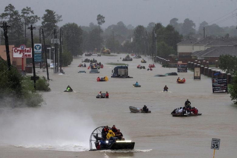 Harvey amenaza Houston nuevamente, mientras continúan los rescates Harvey amenaza Houston nuevamente, mientras continúan los rescates