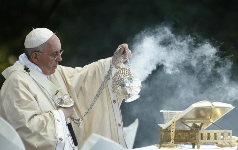 El Papa Francisco llega a Colombia para sanar heridas y consolidar la Paz El Papa Francisco llega a Colombia para sanar heridas y consolidar la Paz
