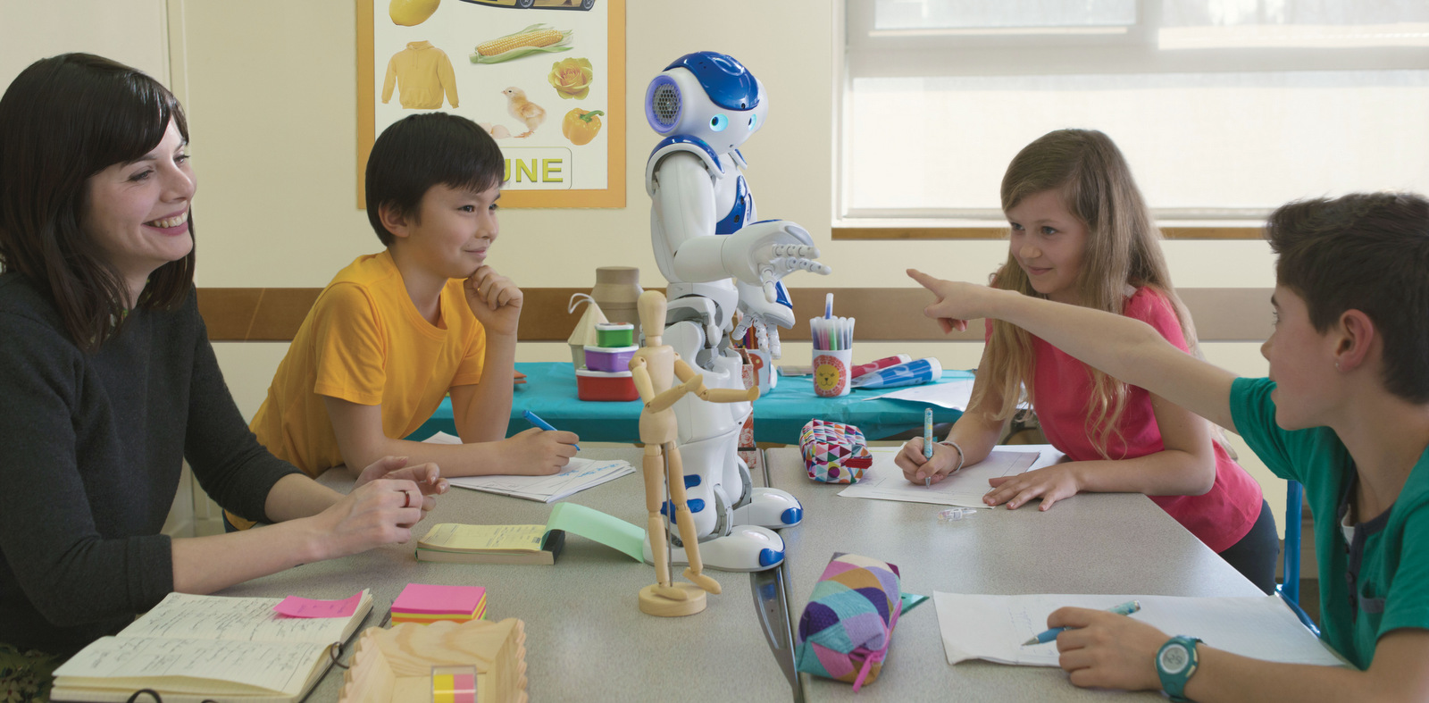 6 mil estudiantes en Arizona ponen en practica sus innovadores proyectos STEM 6 mil estudiantes en Arizona ponen en practica sus innovadores proyectos STEM