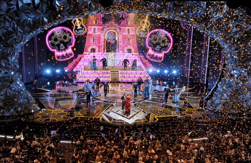 “Coco” gana premios Oscar a cinta animada y canción original “Coco” gana premios Oscar a cinta animada y canción original