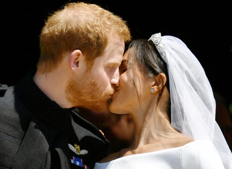 El príncipe Henry y Meghan Markle se casan en un ceremonia de tradición y modernidad El príncipe Henry y Meghan Markle se casan en un ceremonia de tradición y modernidad