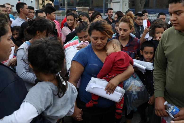 Juez: El gobierno EEUU retrasa liberación de menores migrantes Juez: El gobierno EEUU retrasa liberación de menores migrantes