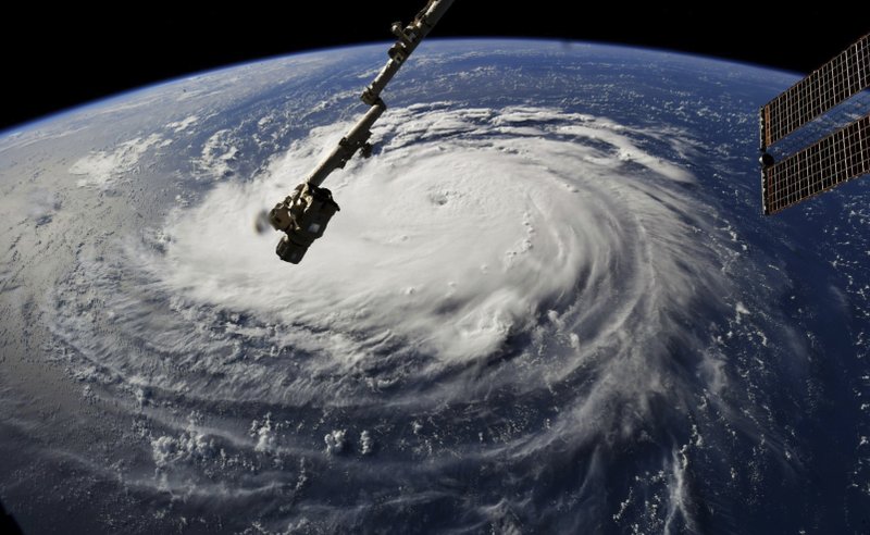 El huracán Florence se fortalece a categoría 4 y se dirige hacia las costas de las Carolinas
