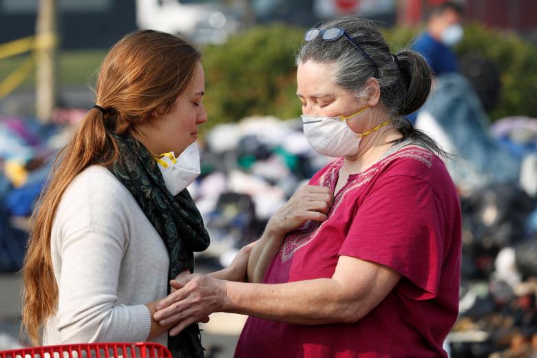 Sigue búsqueda de desaparecidos por incendios en California mientras lluvia se acerca Sigue búsqueda de desaparecidos por incendios en California mientras lluvia se acerca